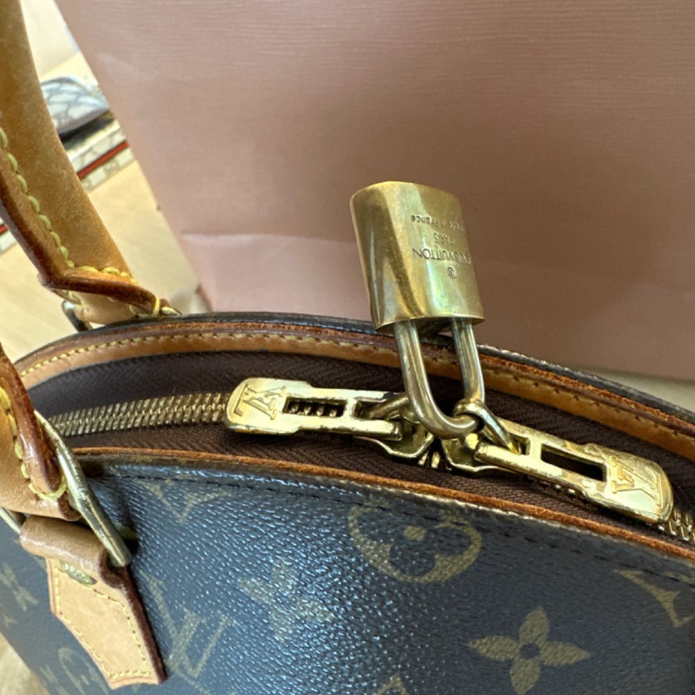 Louis Vuitton Eclipse- Authentic - image 3